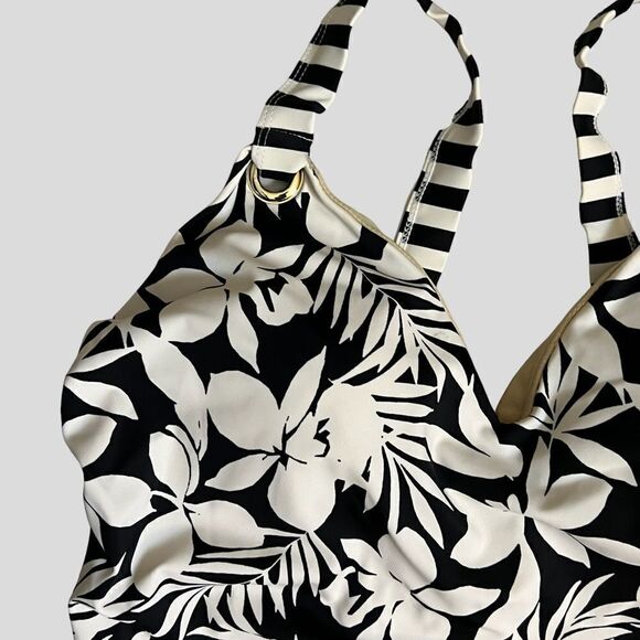 Swimsuits For All Plus Size One Piece Swimsuit With Back Detail, Size 16 - Picture 6 of 13